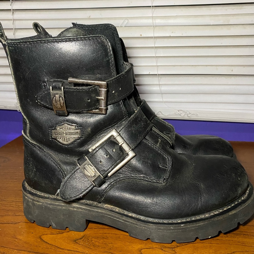 Men’s Harley Davison Leather Boots with buckles